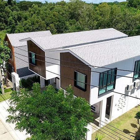 Happy Family Villa 푸껫 외부 사진